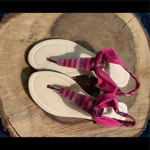 Hot pink sandals brand new size 7 1/2